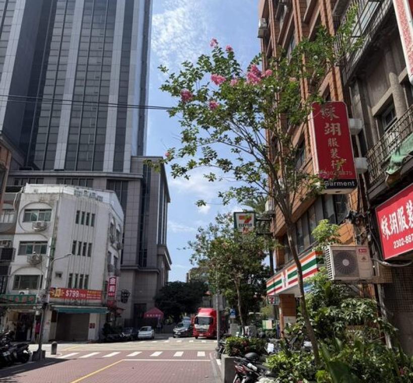 西園路紫薇搭配仙丹複層式花臺
