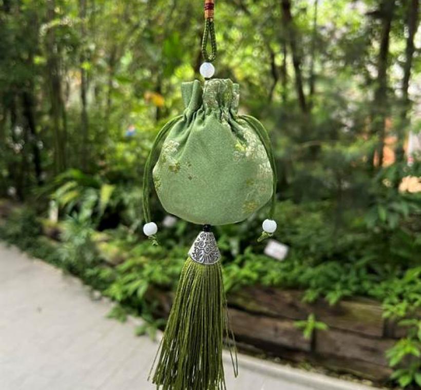 具有民俗氣息的端午香包。